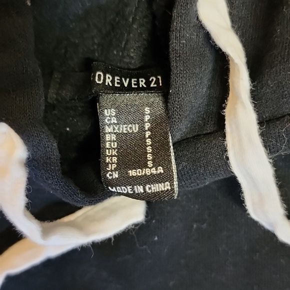 Forever 21 cropped hooded sweatshirt - Picture 7 of 8